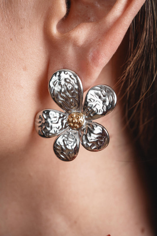 Flower earring