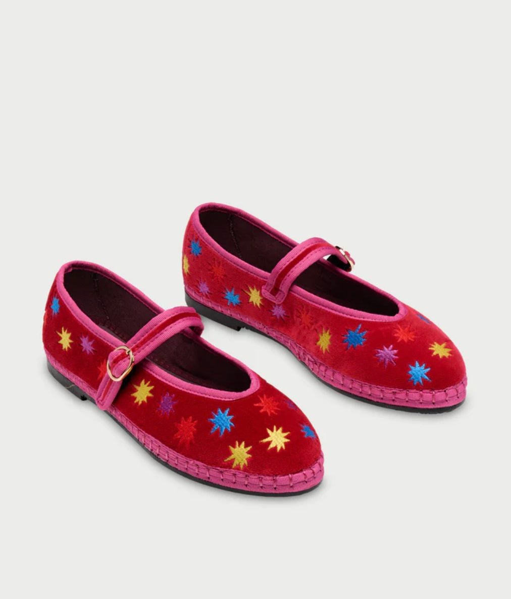 Royal standouts red